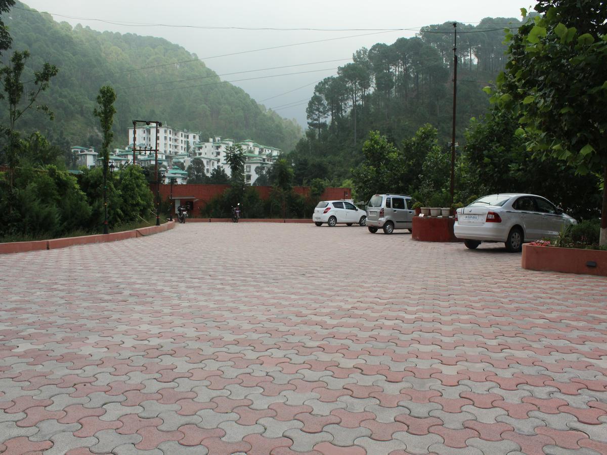 Oyo 2531 Hotel Una Comfort Misty Oak Nainital Exterior photo